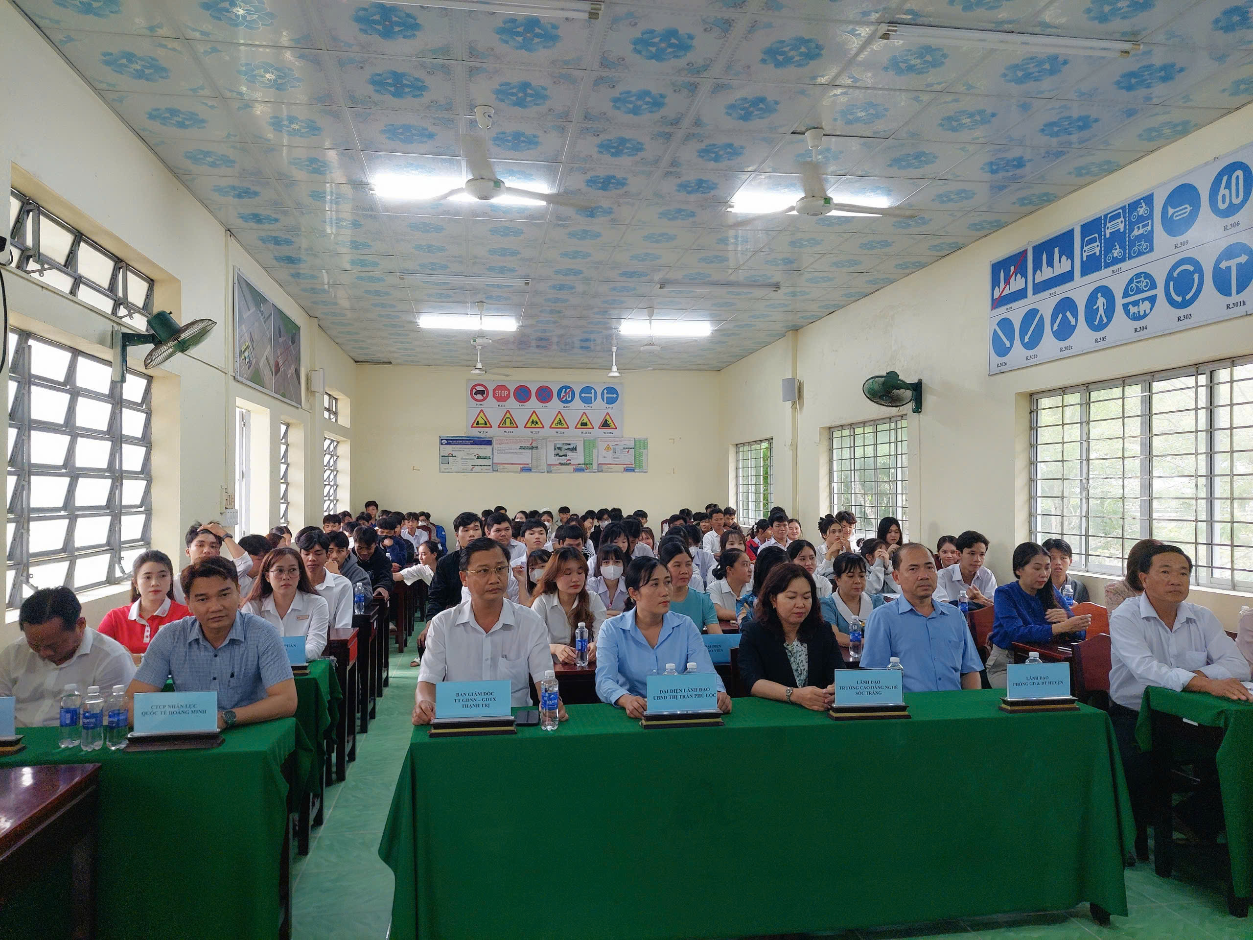Lễ tổng kết năm học 2024-2025
